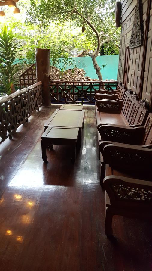 Ruean Mai Chai Khlong Amphawa Exterior foto