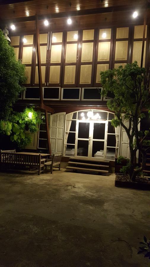 Ruean Mai Chai Khlong Amphawa Exterior foto
